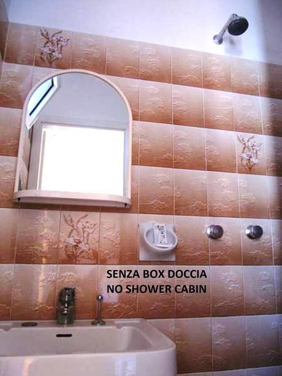 Hotel Villa Elia Rimini Exteriör bild